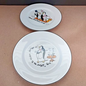Pottery Barn Penguin 'Down Down We go' & "Shake Things UP" Antipasto Giappone Piatto - Foto 1 di 4