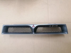 Mitsubishi Galant Bj. 2003 Kühlergrill Niere Grill Frontgrill Gitter  - Bild 1 von 9