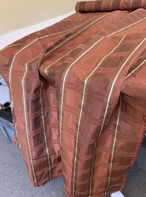HIGH END SILK TAFFETA Mumbai Cinnamon PLAID TOP QUALITY BTY Ret.$80USD Foto 1 de 3