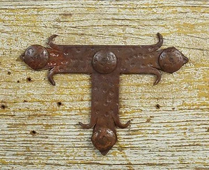 Menge 4 rustikale Türbeschläge - "T" Gurt - klein - mexikanisch - Eisen - handgehämmert - 6x4 Zoll - Bild 1 von 1