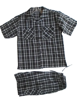 Conjunto de camisa y pantalones cortos informales con botones Regal Wear para hombre talla L negro/blanco a cuadros Foto 1 de 4