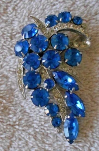 Eisenberg Ice Blue and White Rhinestone Brooch - Picture 1 of 2