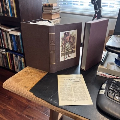 UP FROM SLAVERY Booker T. Washington 1970 HC Heritage Slipcase Sandglass Foto 1 de 4