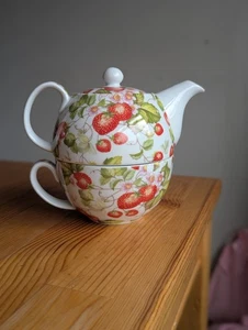 Charlotte Rose Tea for One Set Strawberry Design Tea Pot Cup - Picture 1 of 7