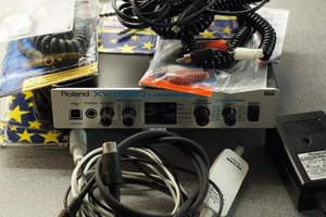 Roland XV-2020 Sound Module With PSU and Selection of Cables - Picture 1 of 12