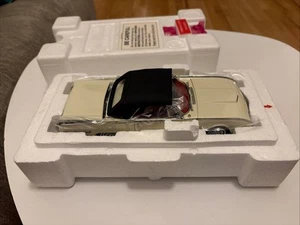 Ford Thunderbird 1962 Danbury come nuova scala 1:24 pressofusa nuova mai esposta - Foto 1 di 5