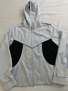 Nike Laufjacke Damen Large Hoodie hellblau/schwarz durchgehender Reißverschluss de segunda man - Bild 1 von 7