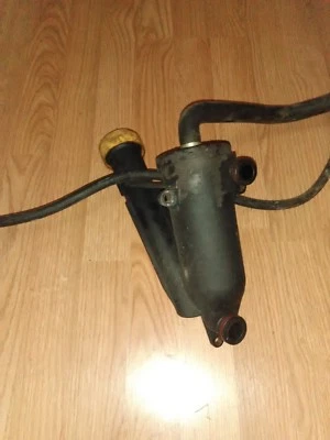 Porsche 944 1985 cuello de llenado de aceite con respirador, pieza original Foto 1 de 2