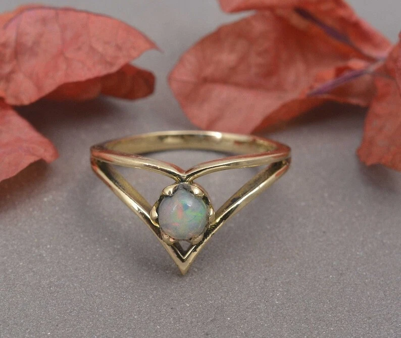 Anillo de promesa delicada de plata 925 chapado en oro amarillo ópalo de fuego natural corte redondo Foto 1 de 4