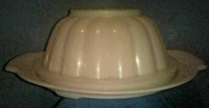 Molde de gelatina navideña Tupperware blanco de seis piezas jel-N-Serve 1 cuarto de galón de gelatina - Imagen 1 de 4