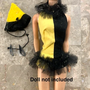 De colección Barbie #944 Mascarada Body Sombrero Máscara Rasgada Sombrero Negro Amarillo Años 60 - Imagen 1 de 16