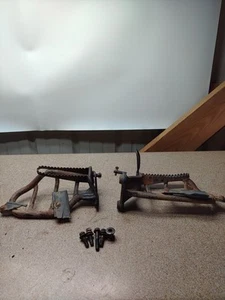 1992 Suzuki Quadrunner LT230 right Left Set Pair footrest foot peg Mount Bolts - Picture 1 of 5