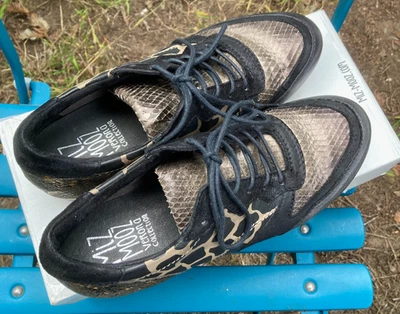 Usado en Excelente Condición Miz Mooz 8.5 M/39EU Pericles Cuero de Serpiente Metálico con Estampado Animal Foto 1 de 4