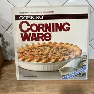 NEU Vintage Corning Ware Quiche Kuchenplatte, Französisch Weiß 1986 Versiegelte Box, 10" - Bild 1 von 3