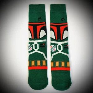 BOBA FETT SOCKEN dunkelgrün rot Star Wars Mandalorianer Helm großes Logo ERWACHSENENBESATZUNG - Bild 1 von 3