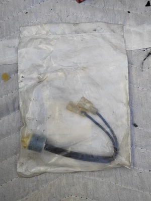 Mercedes-Benz A/C interruptor de temperatura no receptor secador 000 820 80 10 WORLD AUTOM - Imagem 1 de 2