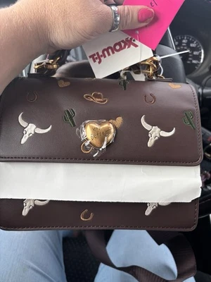 Bolso Bandolera Betsey Johnson Western Bordado Cartera Herradura Foto 1 de 4