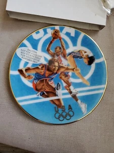 Placa conmemorativa Avon 1996 de los Juegos Olímpicos del Centenario de Atlanta "Equipo de Estados Unidos" con caja - Imagen 1 de 8