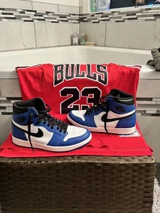 Air Jordan Retro 1 Royal Blue Men’s Size 9.5 - Picture 1 of 8