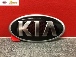 NEW GENUINE 2019-CURRENT KIA K900 FRONT EMBLEM 86310 J6000 - Picture 1 of 3