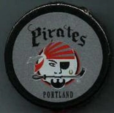 AHL PORTLAND PIRATES 1998-1999 style Old Logo PUCK - #DL Cover