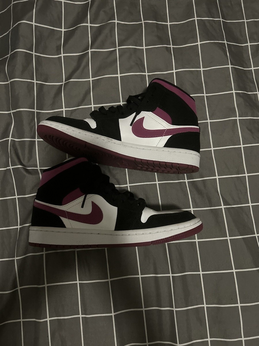 人気話題！Nike Wmns Air Jordan 1 Low “Cactus Flower” WMNS) Air Jordan 1 'Black Cactus Flower' DC0774-005