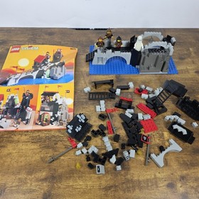 Vintage LEGO Wolfpack Tower 6075 Castle w/ Manual - Incomplete