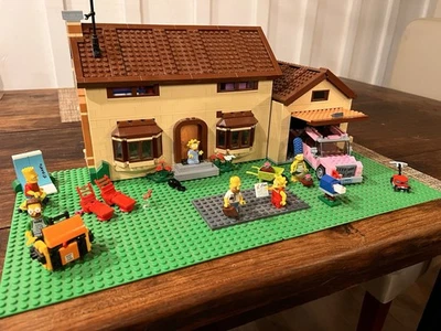 LEGO 71006 Casa de Los Simpson Completa con Instrucciones, Mini Figuras y Caja Foto 1 de 4