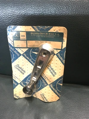 Manija de vidrio cromada genuina para camión Mercedes-Benz 80 - A3447600002 NOS Foto 1 de 4