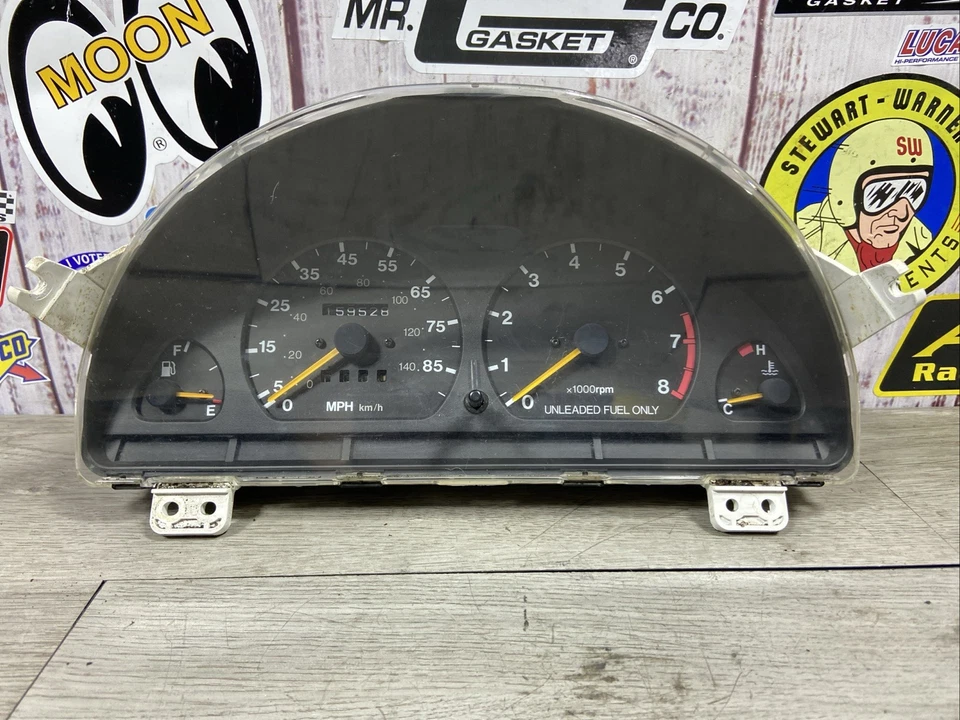 96 97 98 Suzuki Sidekick Geo Tracker Instrument Cluster Speedometer OEM 159K - Image 1 of 4