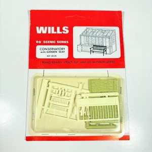 WILLS OO SCENIC SERIES CONSERVATORY WITH GARDEN SEAT SS24 - NEW SEALED - Foto 1 di 3