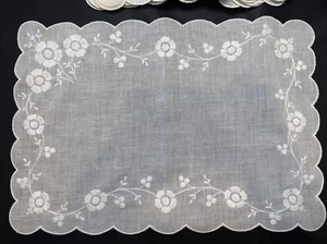 6 Vintage White Embroidered Floral Placemats French Country Elegant Scalloped Ed - Picture 1 of 9