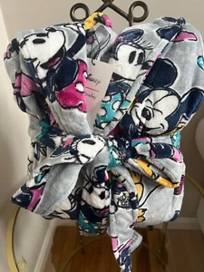 Vera Bradley Disney Topolino e Amici Morbido Peluche Accappatoio con Cappuccio Donna L/XL Nuovo con etichette - Foto 1 di 9