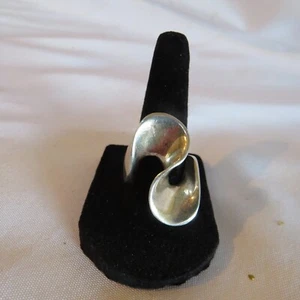 Vintage size 7 Sterling Silver Ruffle Ring, 18 grams - Picture 1 of 11