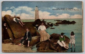 CPA Saint Nazaire Rochers et Phare de Ville es Martin Postcard - Picture 1 of 2