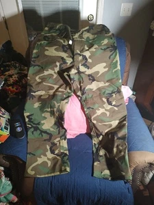 Pantalone militare freddo uomo medio-lungo, mimetico Gore-Tex 8415-01-228-1347 - Foto 1 di 7