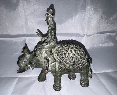 Estatua escultura de latón bronce cabalgando sobre elefante guerrero asiático vintage de los años 50 Foto 1 de 4