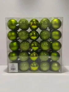 50er Set Hobby Lobby bruchsicher grün Weihnachtsschmuck Kugeln 2017 - 5199278 - Bild 1 von 7