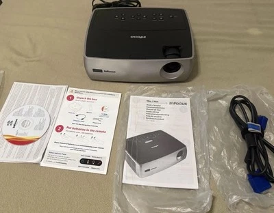InFocus IN24 DLP Projector w/ Remote, Manual, VGA & Power Cords - Excellent - Image 1 of 4