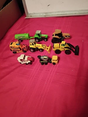 Lote De 8 Camiones Pequeños Tonka De Colección Diecast Y Plástico Envío Rápido Foto 1 de 4