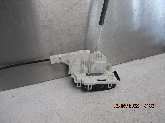 Volkswagen Crafter NSF 2015 lado del pasajero mecanismo de bloqueo de puerta delantera 45011168 Foto 1 de 4