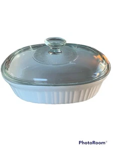 Casserole Dish, Corning Ware French White Oval 1.5 qt.- 1.4 L, Lidded Casserole - Picture 1 of 5