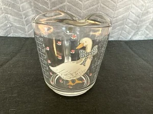 Anchor Hocking Glass 2 Cup Measuring Cup 498  USA 19 Goose Flowers Bow Tie Rare - Picture 1 of 12