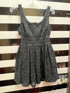 FREE PEOPLE Black Lace Halter Verushka Mini Dress Sz 0 Reg. $168. Prev. Owned - Picture 1 of 2