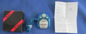 NUOVO Delphi FM Scanner Radio Torcia Auricolare Lampada Gamma FM 88MHz-108Mhz Blu - Foto 1 di 13