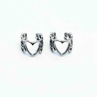 Aretes de acero inoxidable con clip para brazalete de oreja de corazones de amor sin perforar 2 piezas Foto 1 de 4
