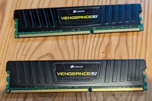 16GB Corsair Vengeance LP DDR3 RAM (2X8GB) 1600MHz PC3-12800 CML16GX3M2A - Picture 1 of 2