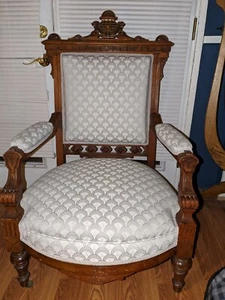 19th century Eastlake Walnut armchair (carved wood-upholstery) - Picture 1 of 12