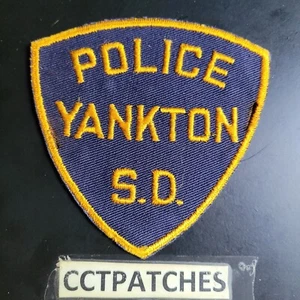 RARE YANKTON, SOUTH DAKOTA POLICE SHOULDER PATCH SD - Picture 1 of 2