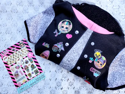 VESTIDO CON CAPUCHA SORPRESA LOL, Falda Red Negra Brillante Niñas 7/8+ GRATIS Arte en Uñas y Cuerpo Foto 1 de 4